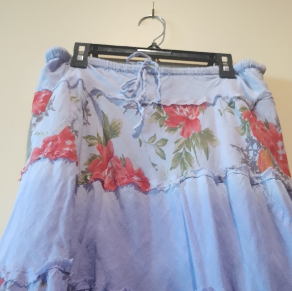 FASHION FUSE purple ombre cotton mini skirt w/ roses - Picture 3 of 6